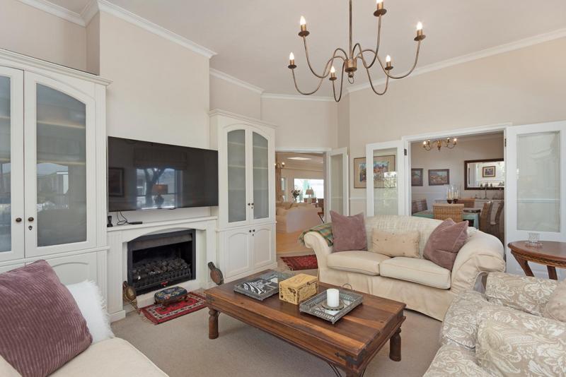 4 Bedroom Property for Sale in Steenberg Estate Western Cape